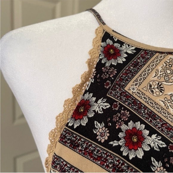 Xhiliration Bandanna Print Halter Neck Dress Lace Trim Floral Pullover A-Line - Picture 2 of 9